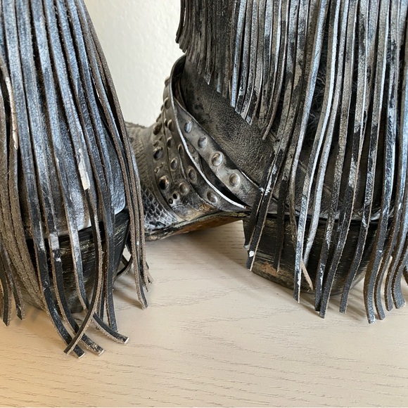 Corral Gray Ankle Booties with Fringe and Embroidery - Picture 3 of 8